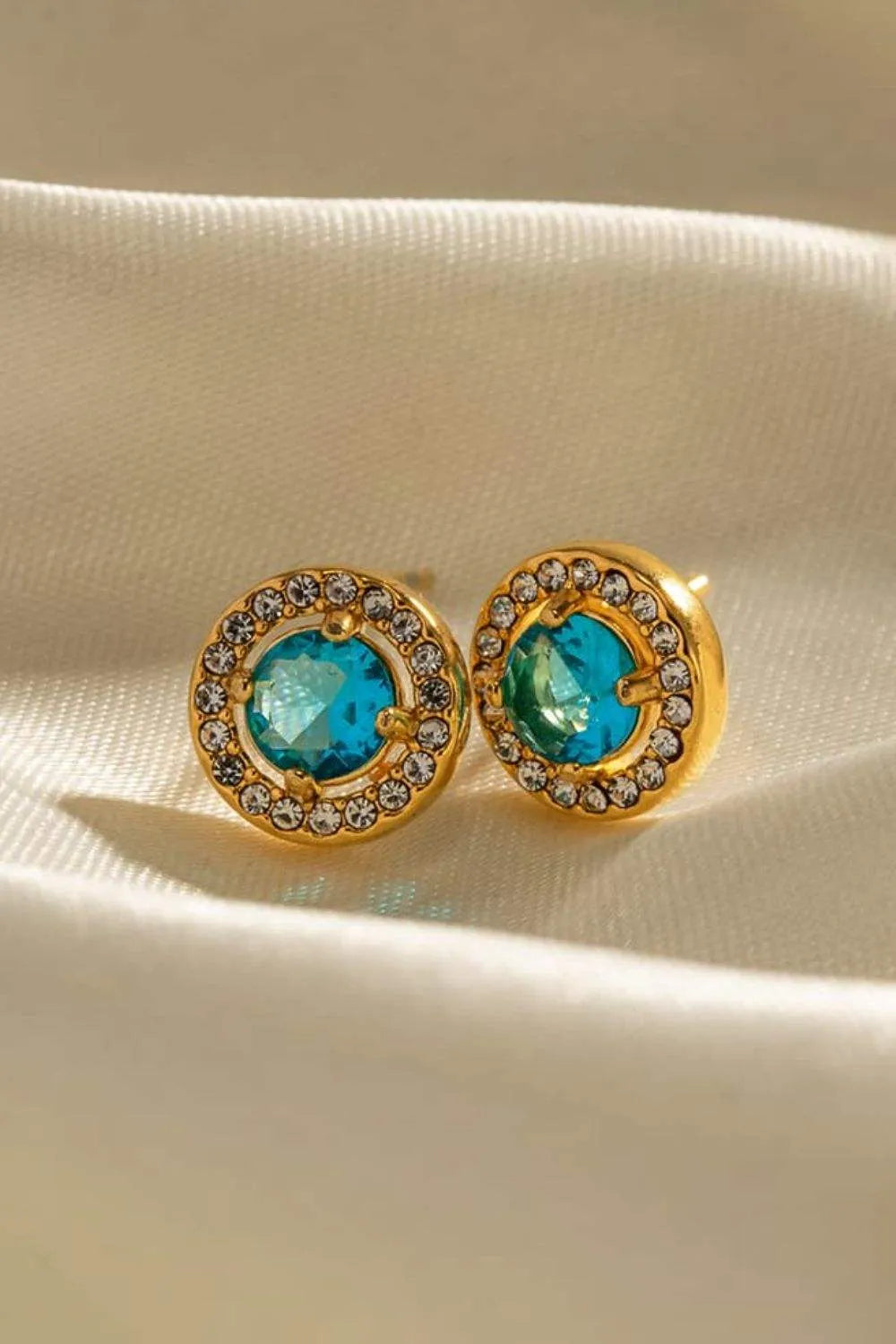 Inlaid Zircon Stainless Steel Stud Earrings Earrings - Tophatter Daily Deals