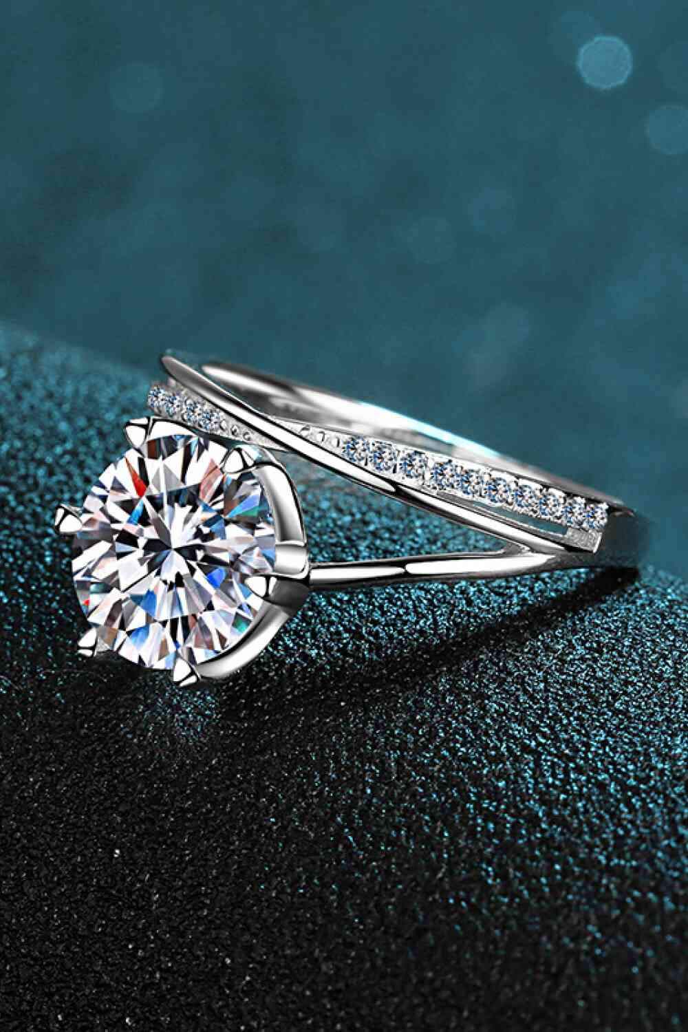 3 Carat Moissanite 6-Prong Ring Moissanite - Tophatter Daily Deals