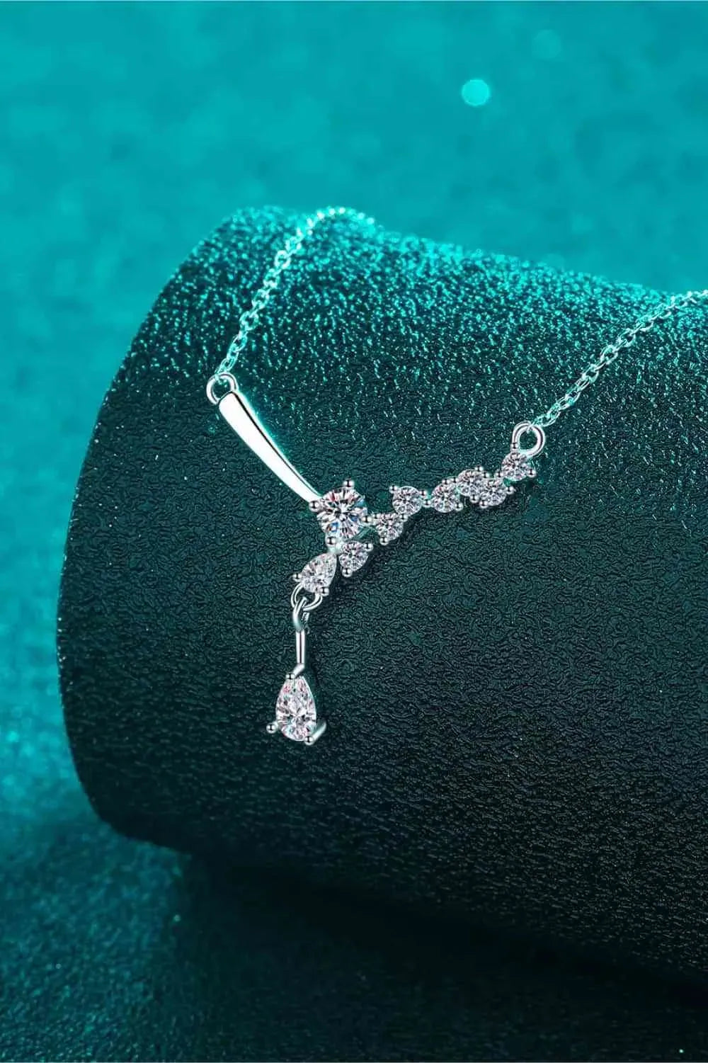 1 Carat Moissanite 925 Sterling Silver Necklace Moissanite - Tophatter Daily Deals