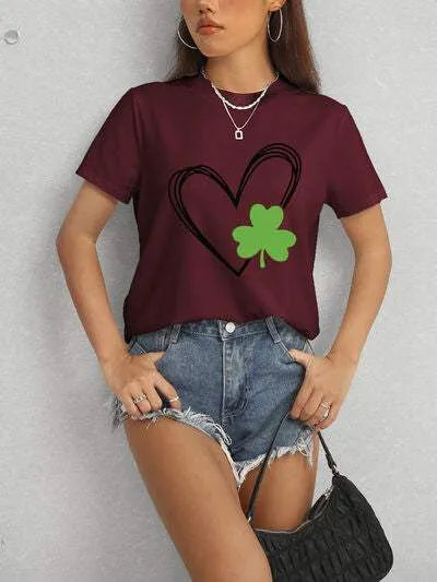 Heart Lucky Clover Short Sleeve T-Shirt Women's T-Shirts - Tophatter Daily Deals