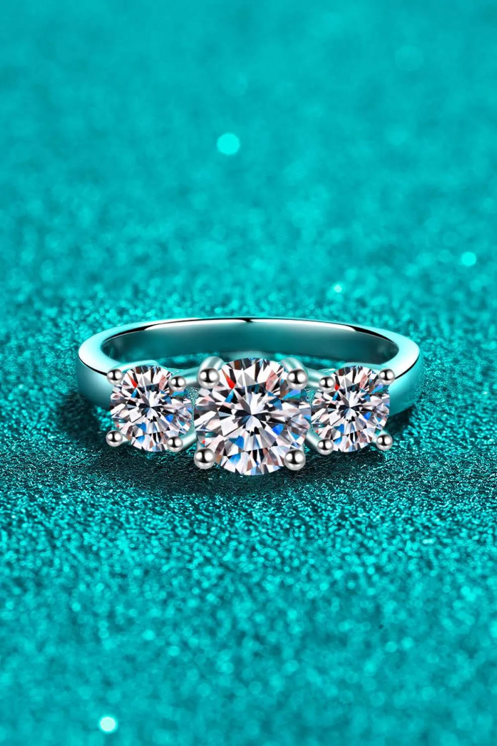Stylish 925 Sterling Silver Moissanite Ring Moissanite - Tophatter Daily Deals