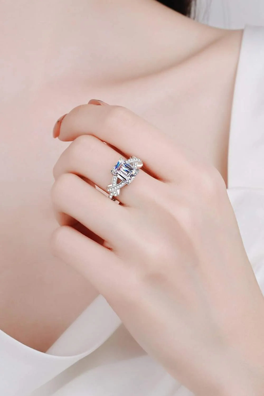 3 Carat Moissanite Sterling Silver Ring Moissanite - Tophatter Daily Deals