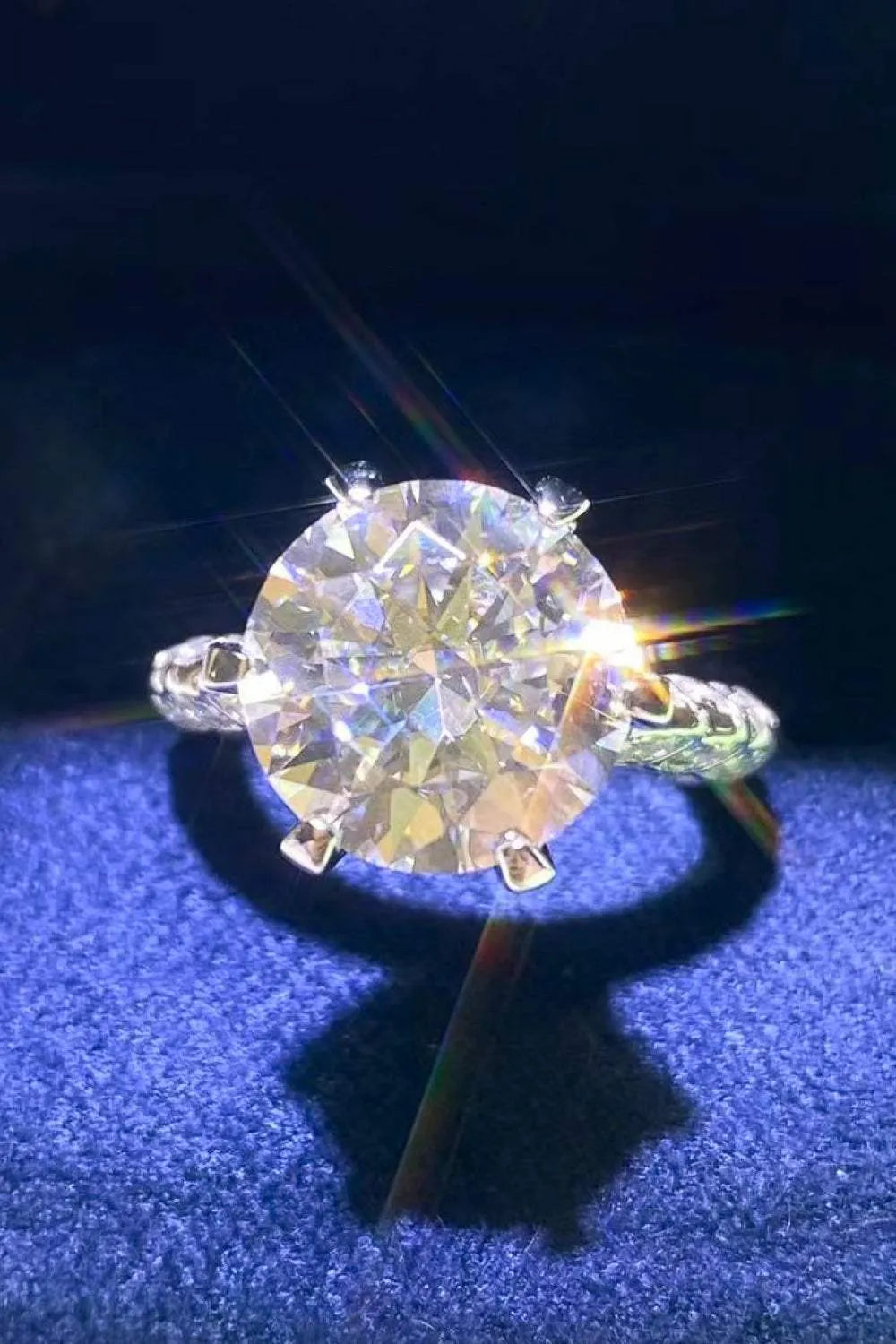 Forever Love Side Stone 5 Carat Moissanite Ring Moissanite - Tophatter Daily Deals