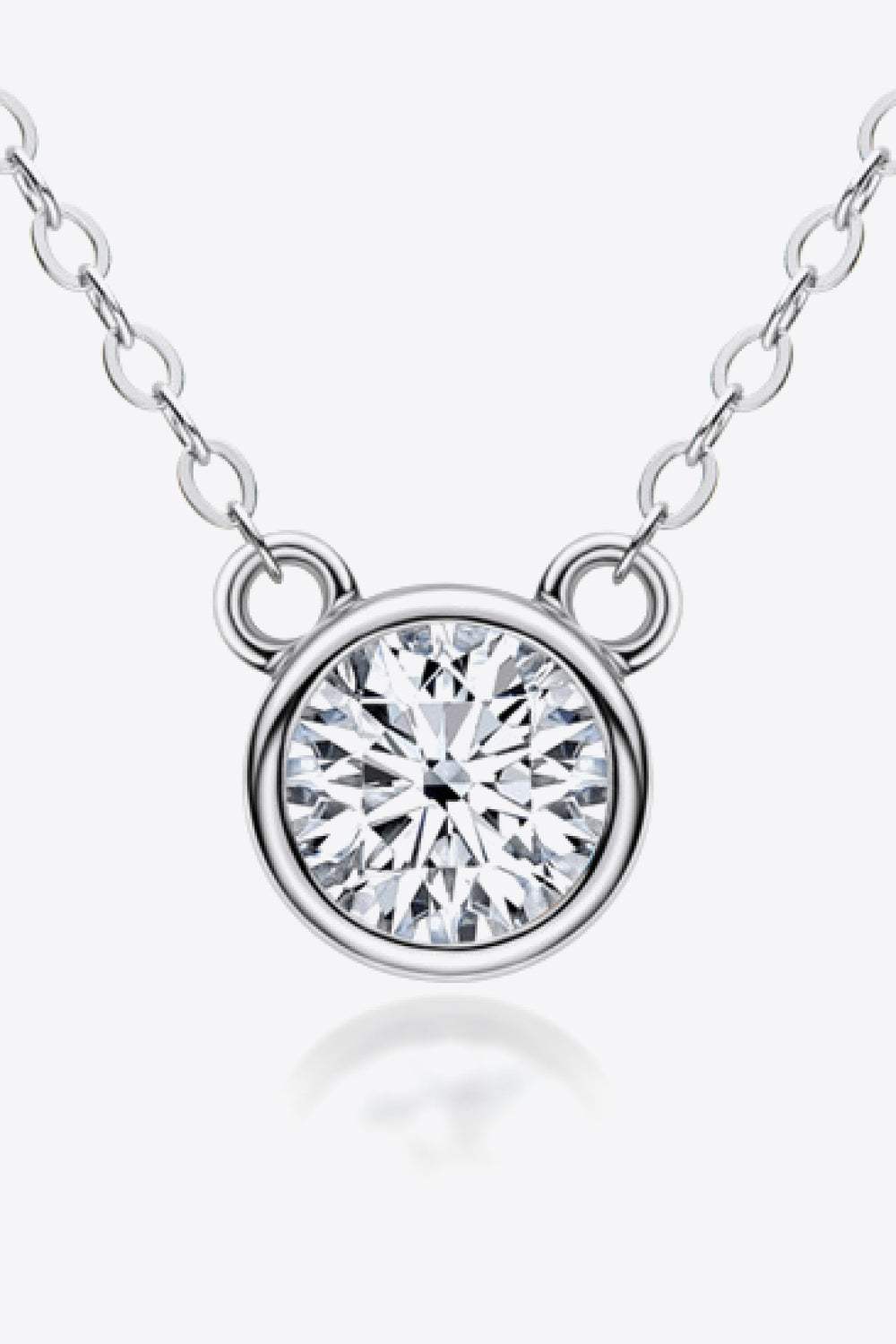 925 Sterling Silver 1 Carat Moissanite Round Pendant Necklace Moissanite - Tophatter Daily Deals