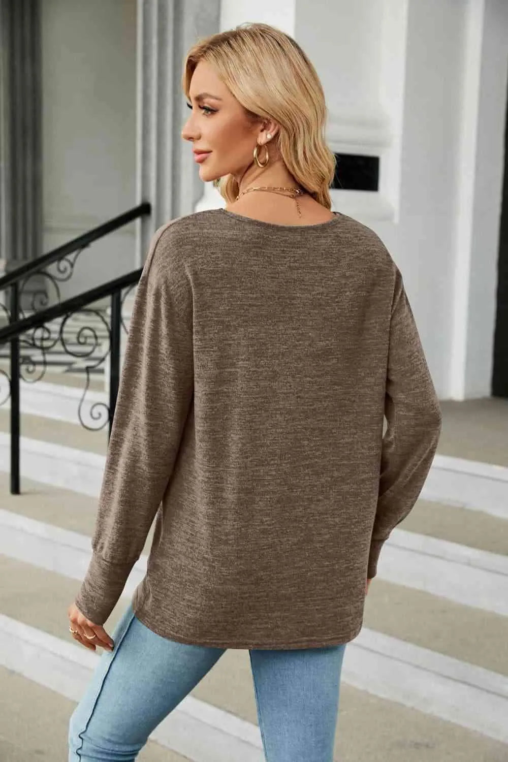 V-Neck Long Sleeve T-Shirt Women's T-Shirts - Tophatter Daily Deals