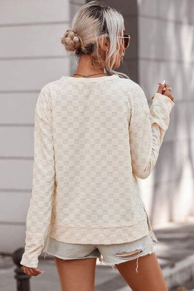 Checkered Round Neck Long Sleeve T-Shirt Women's T-Shirts - Tophatter Daily Deals