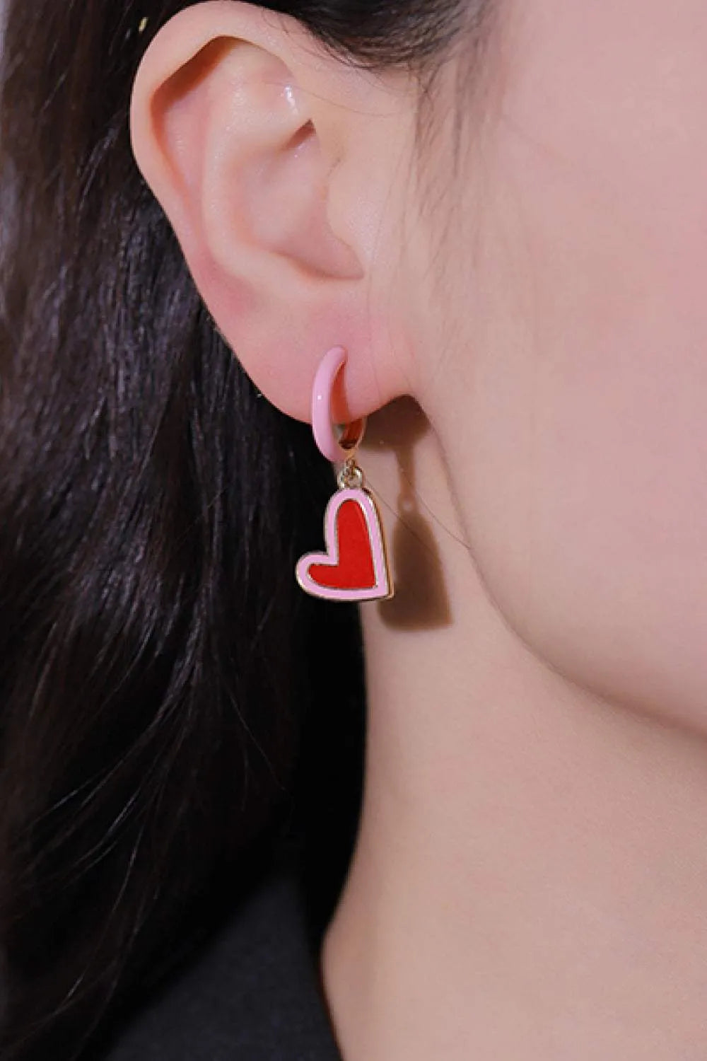 Contrast Heart-Shaped Drop Earrings Earrings - Tophatter Daily Deals