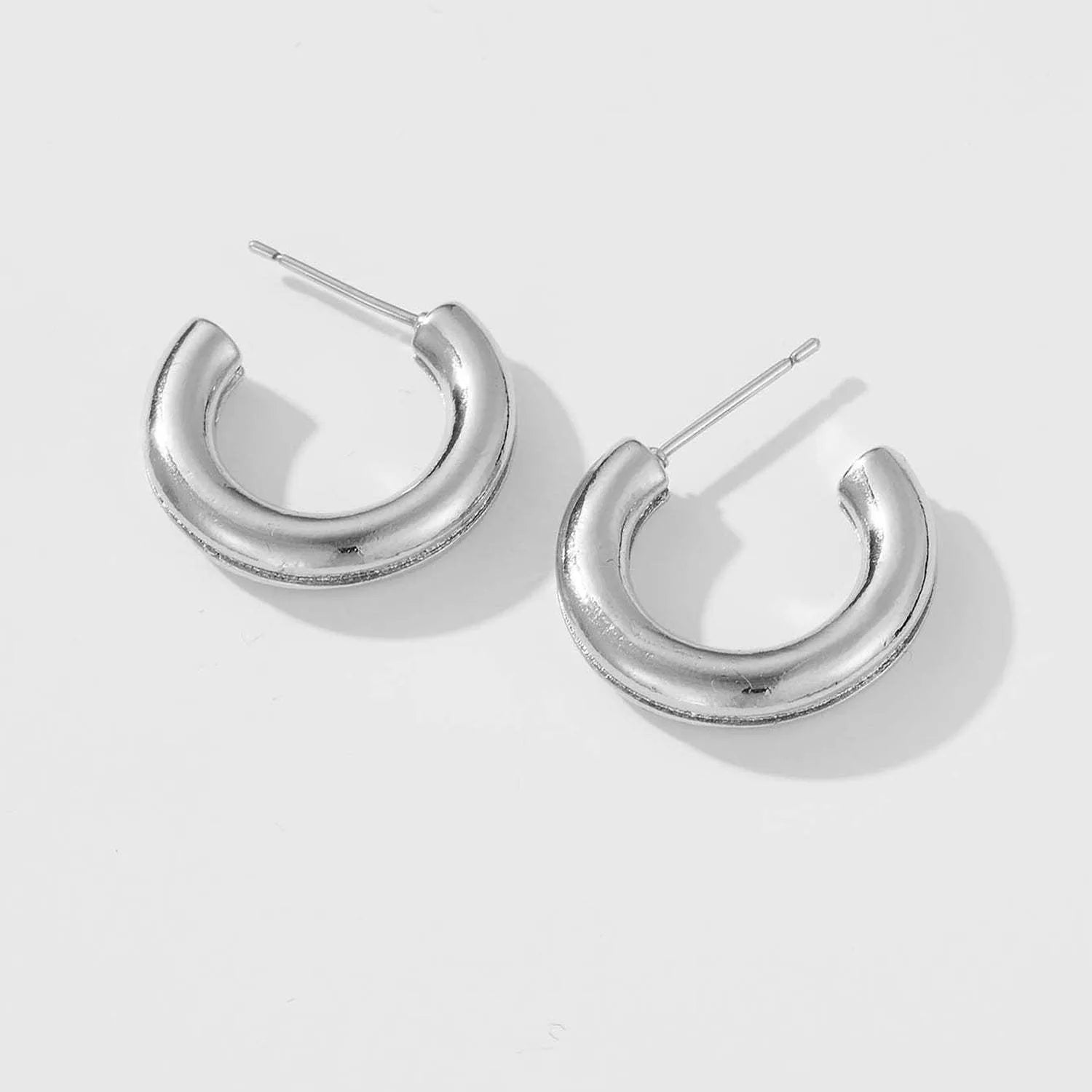 925 Sterling Silver C-Hoop Earrings Earrings - Tophatter Daily Deals