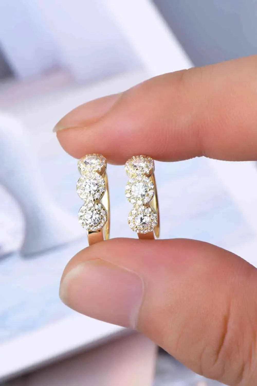 Moissanite 925 Sterling Silver Huggie Earrings Moissanite - Tophatter Daily Deals