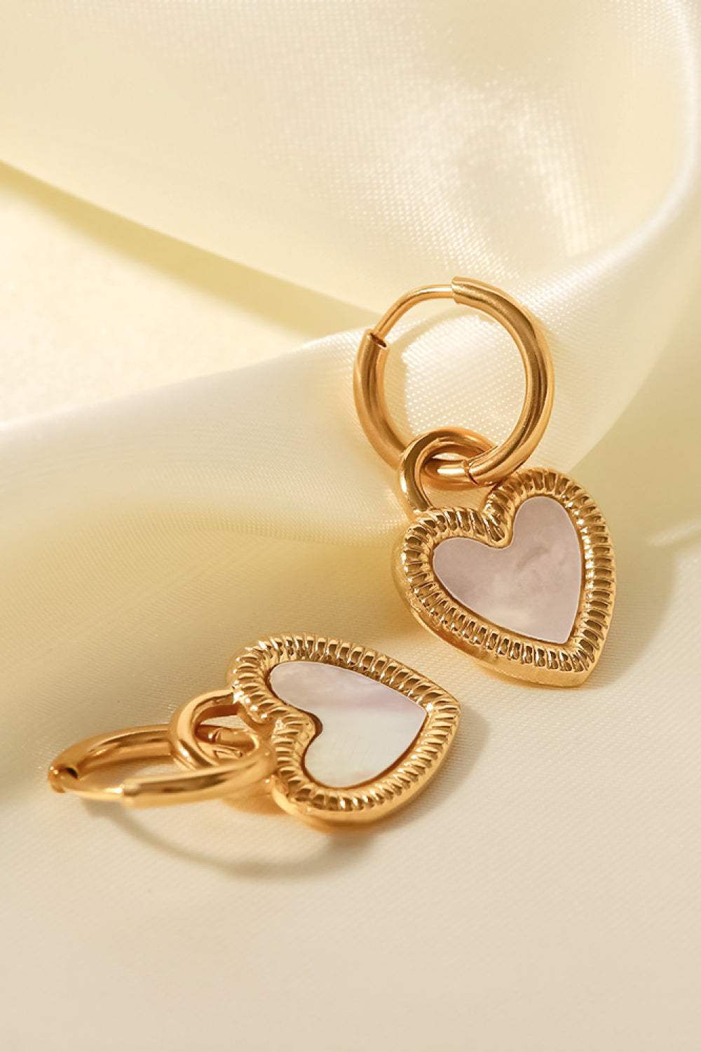 Inlaid Shell Heart Drop Earrings Earrings - Tophatter Daily Deals