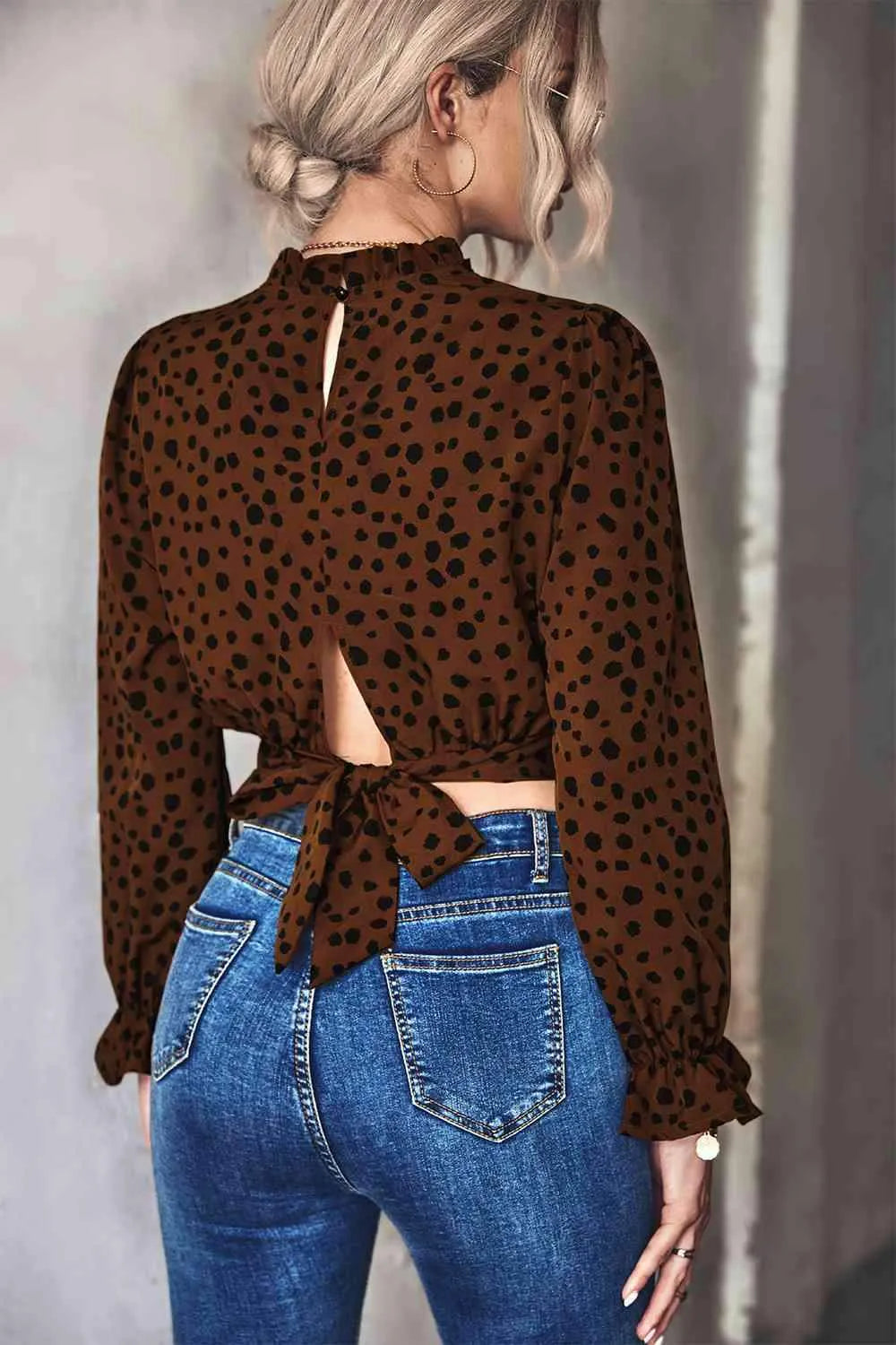 Animal Print Tie-Back Cropped Blouse Blouses - Tophatter Daily Deals