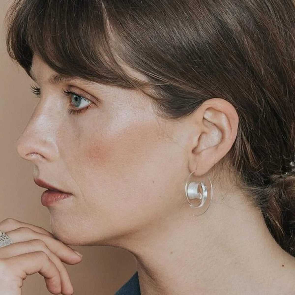 Spiral Design Hoop Earrings Earrings - Tophatter Daily Deals