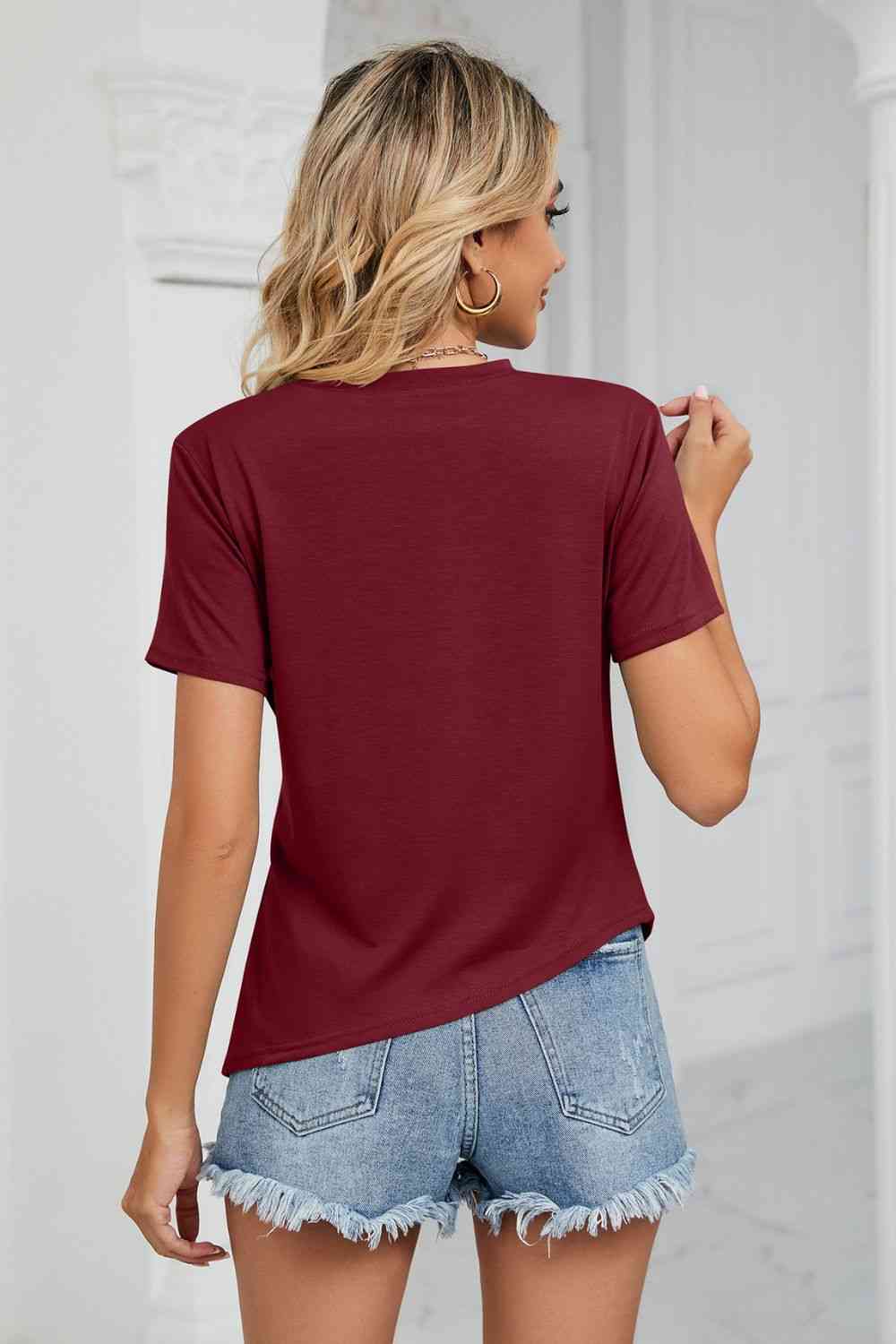 Ruched Hem Detail Crewneck T-Shirt Women's T-Shirts - Tophatter Daily Deals