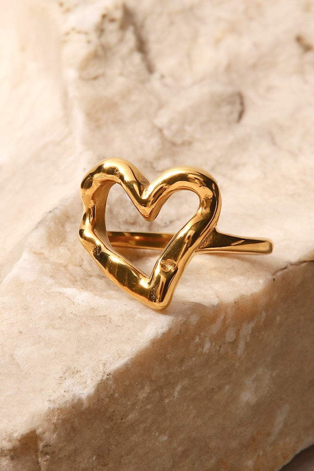 18K Gold Plated Heart-Shaped Ring Rings - Tophatter Daily Deals