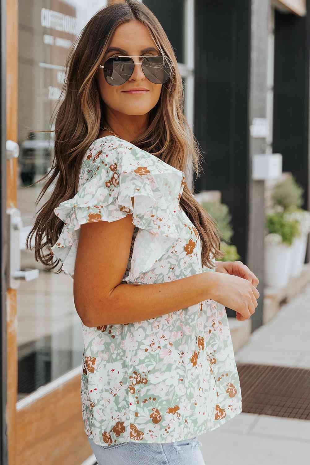 Floral Ruffled Flutter Sleeve Blouse Blouses - Tophatter Daily Deals