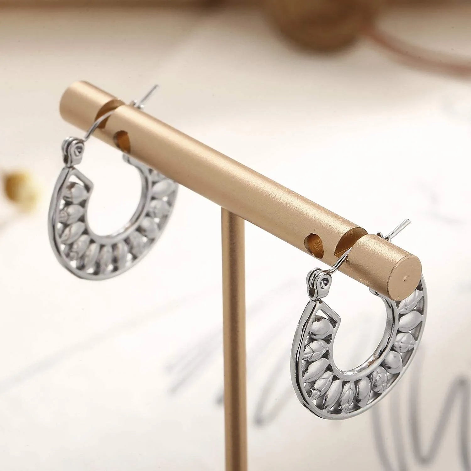 Stainless Steel Cutout Leaf Shape Huggie Earrings Earrings - Tophatter Daily Deals