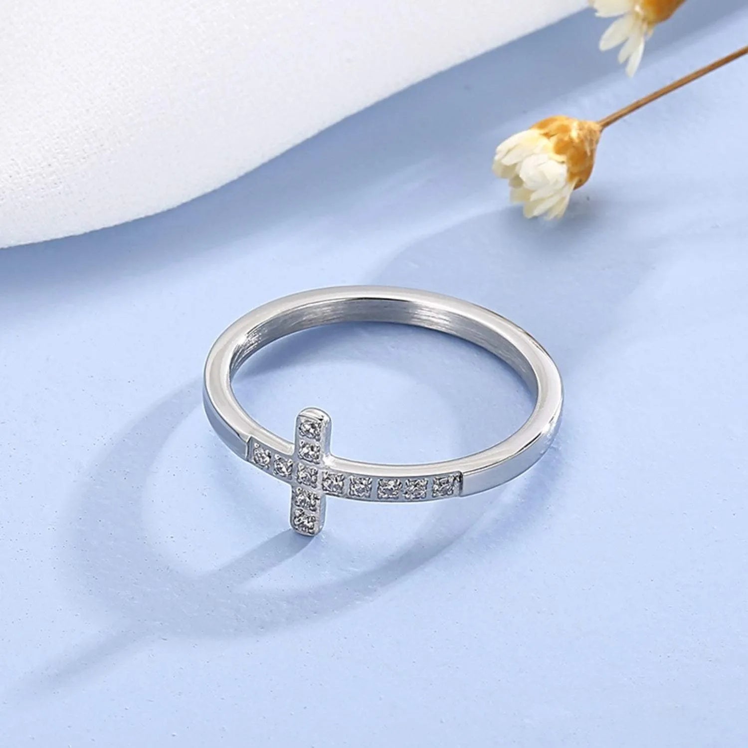 Inlaid Zircon Stainless Steel Cross Ring - Tophatter Shopping Deals - Electronics, Jewelry, Beauty, Health, Gadgets, Fashion