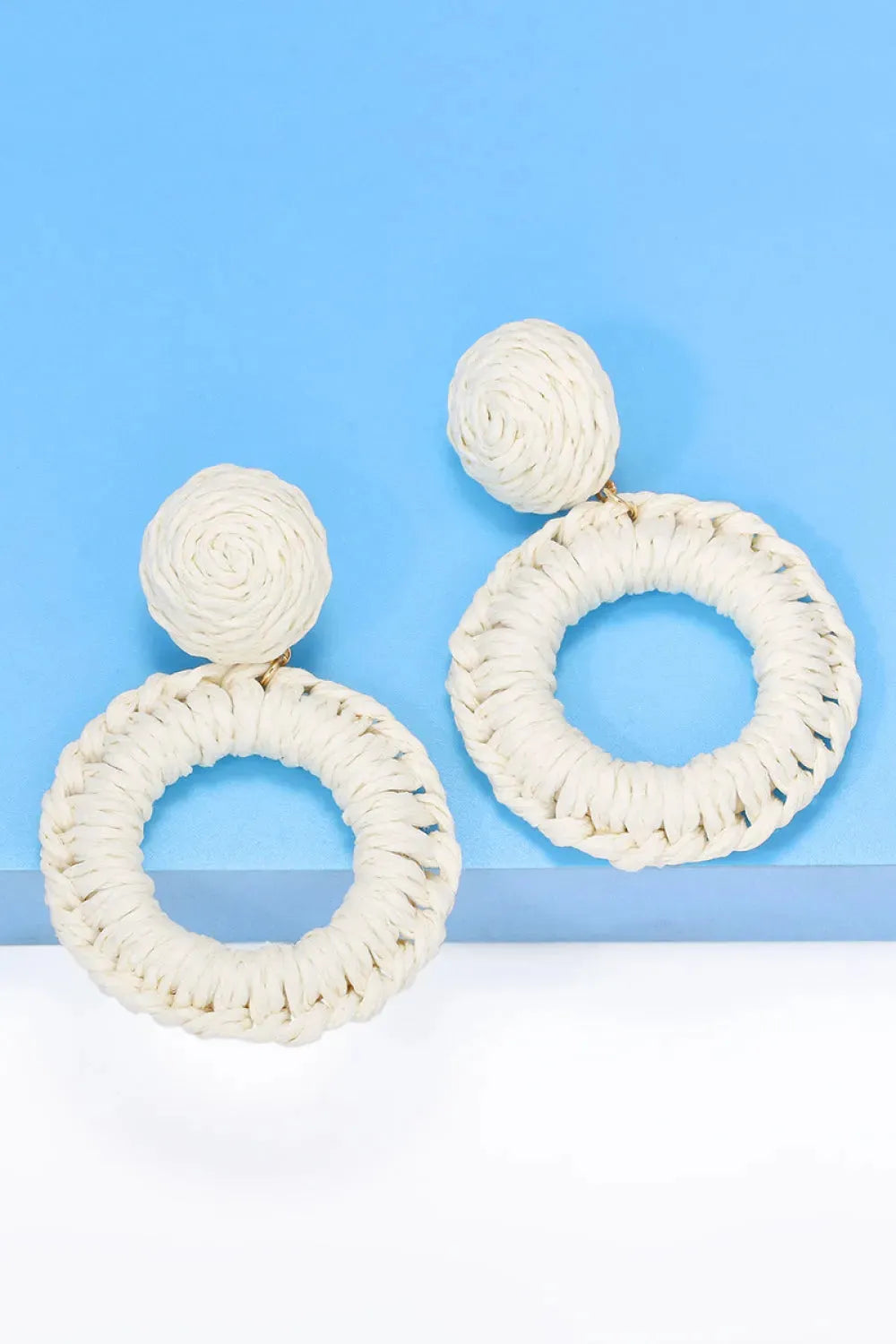 Round Shape Raffia Grass Dangle Earrings Earrings - Tophatter Daily Deals