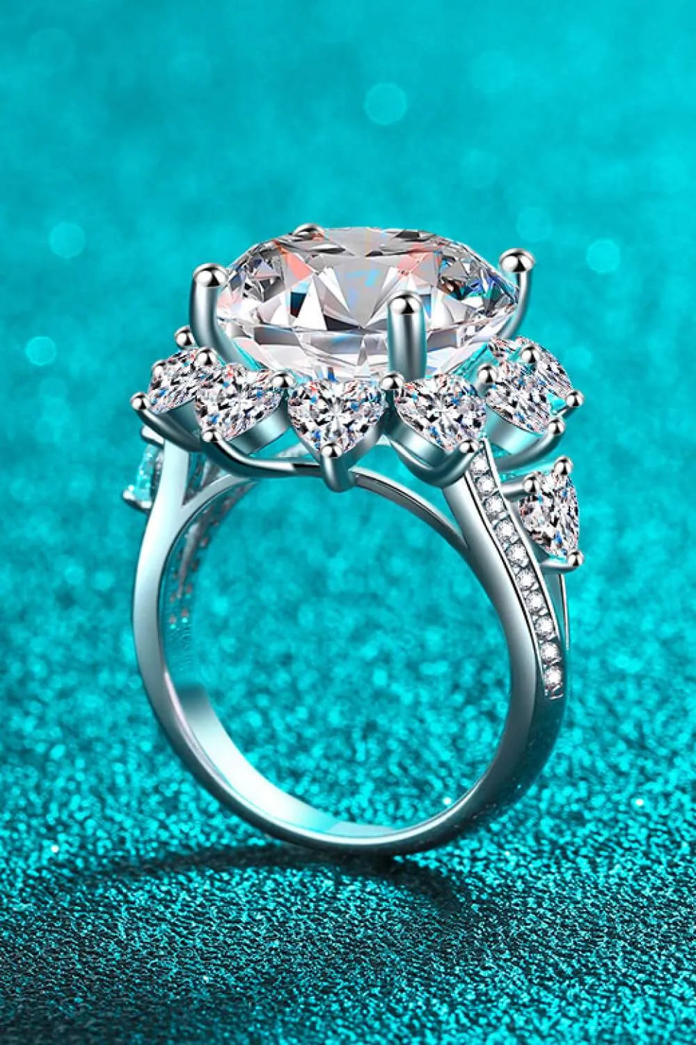 10 Carat Moissanite Flower-Shaped Ring Moissanite - Tophatter Daily Deals