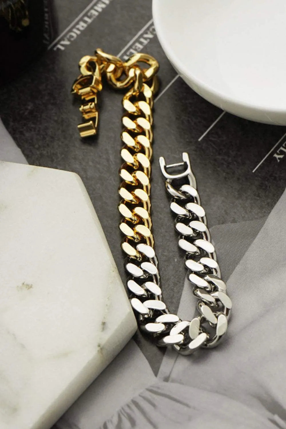 Two-Tone Chunky Chain Bracelet Bracelets - Tophatter Daily Deals