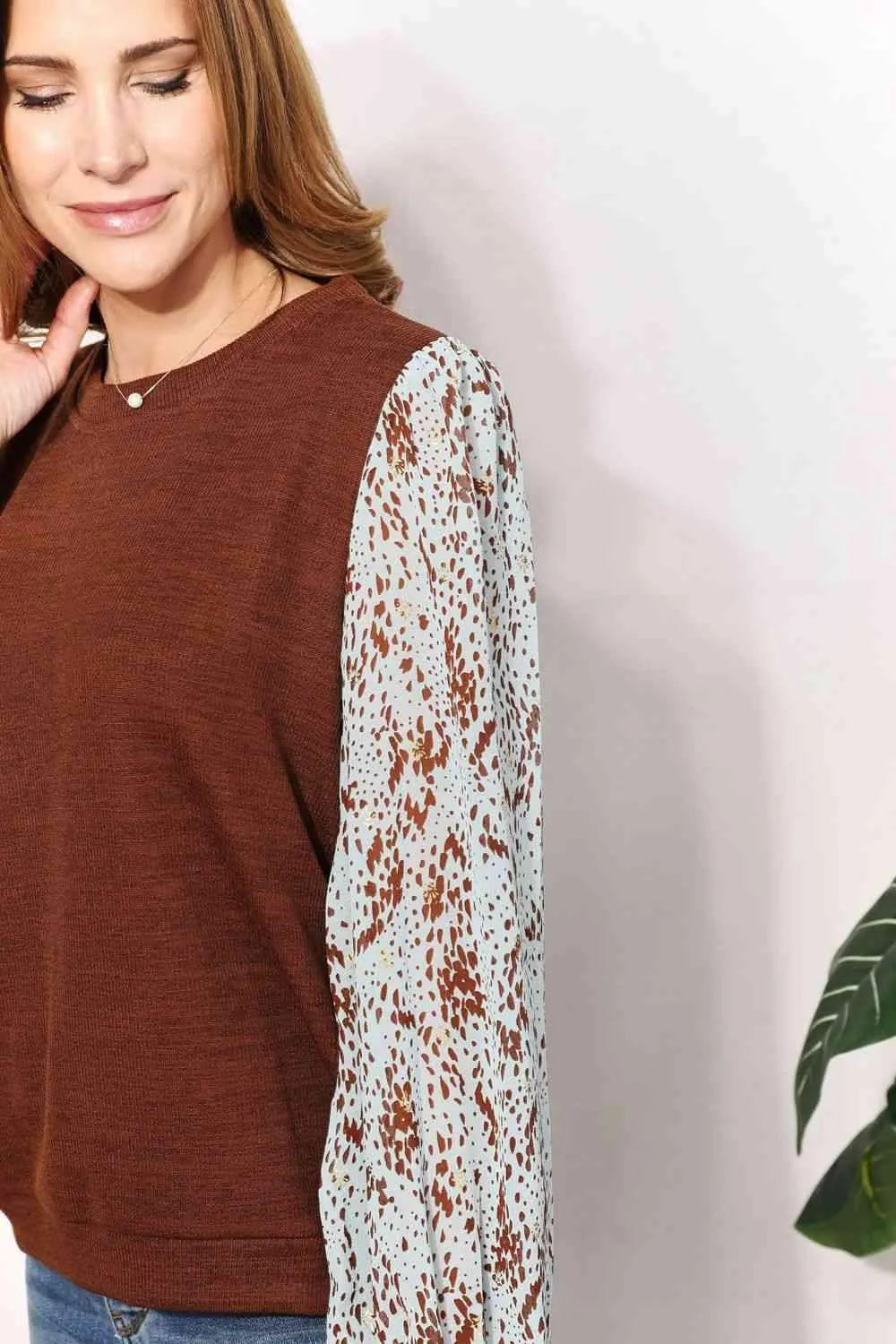 And The Why Full Size Foil Printed Sleeve Top Women's T-Shirts - Tophatter Daily Deals