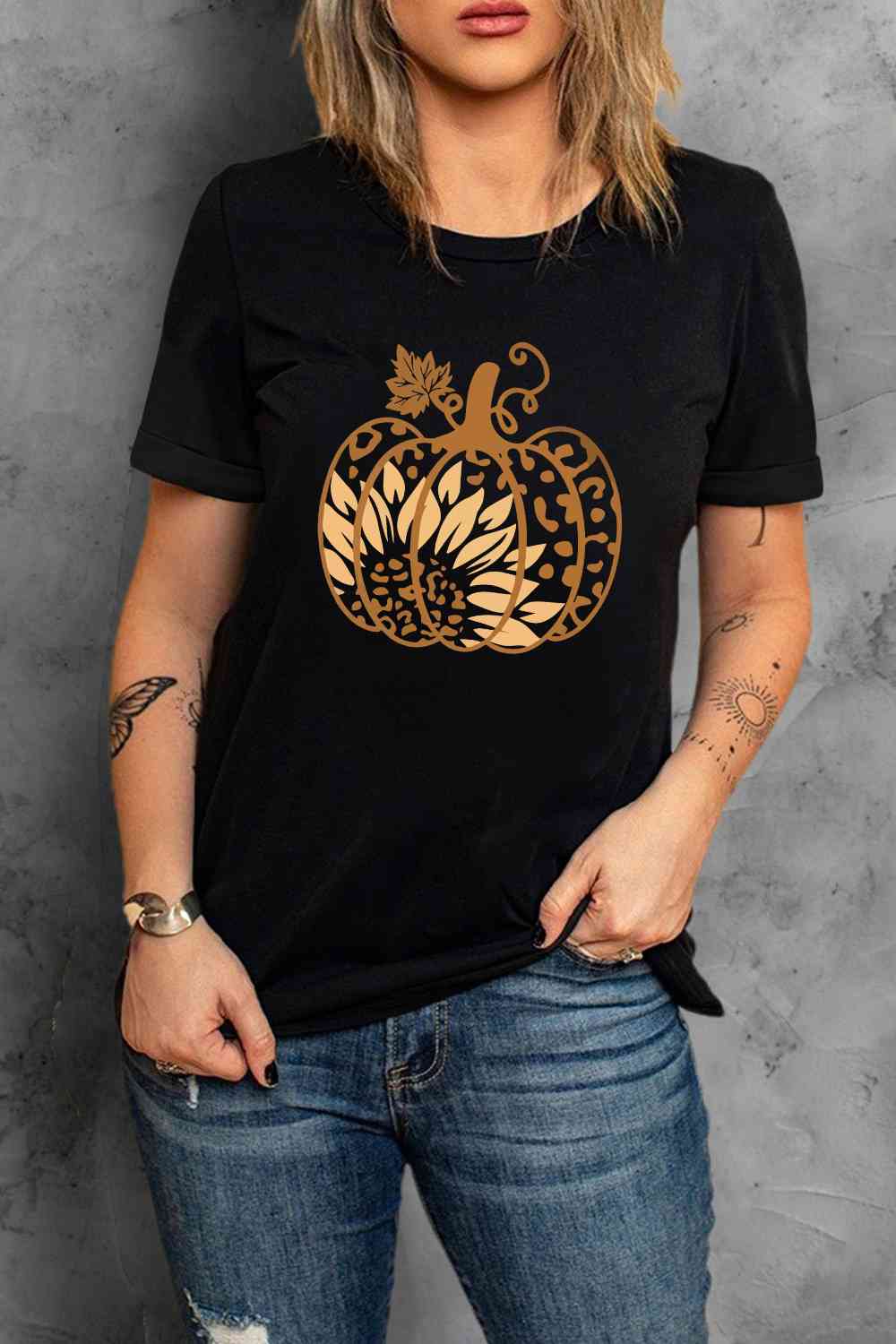 Round Neck Short Sleeve Pumpkin Graphic T-Shirt Black Women's T-Shirts - Tophatter Daily Deals