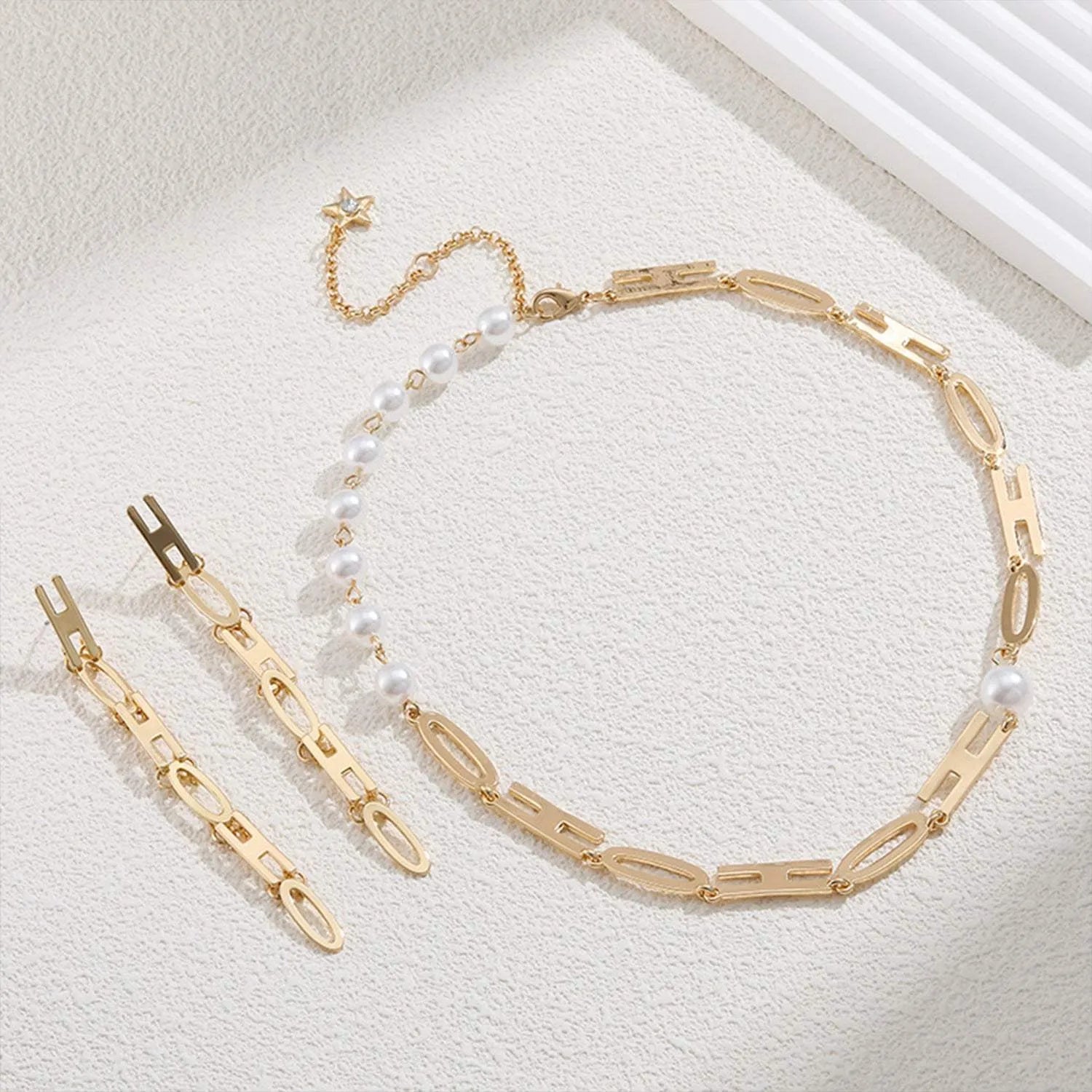 Gold-Plated Bar Earrings Earrings - Tophatter Daily Deals
