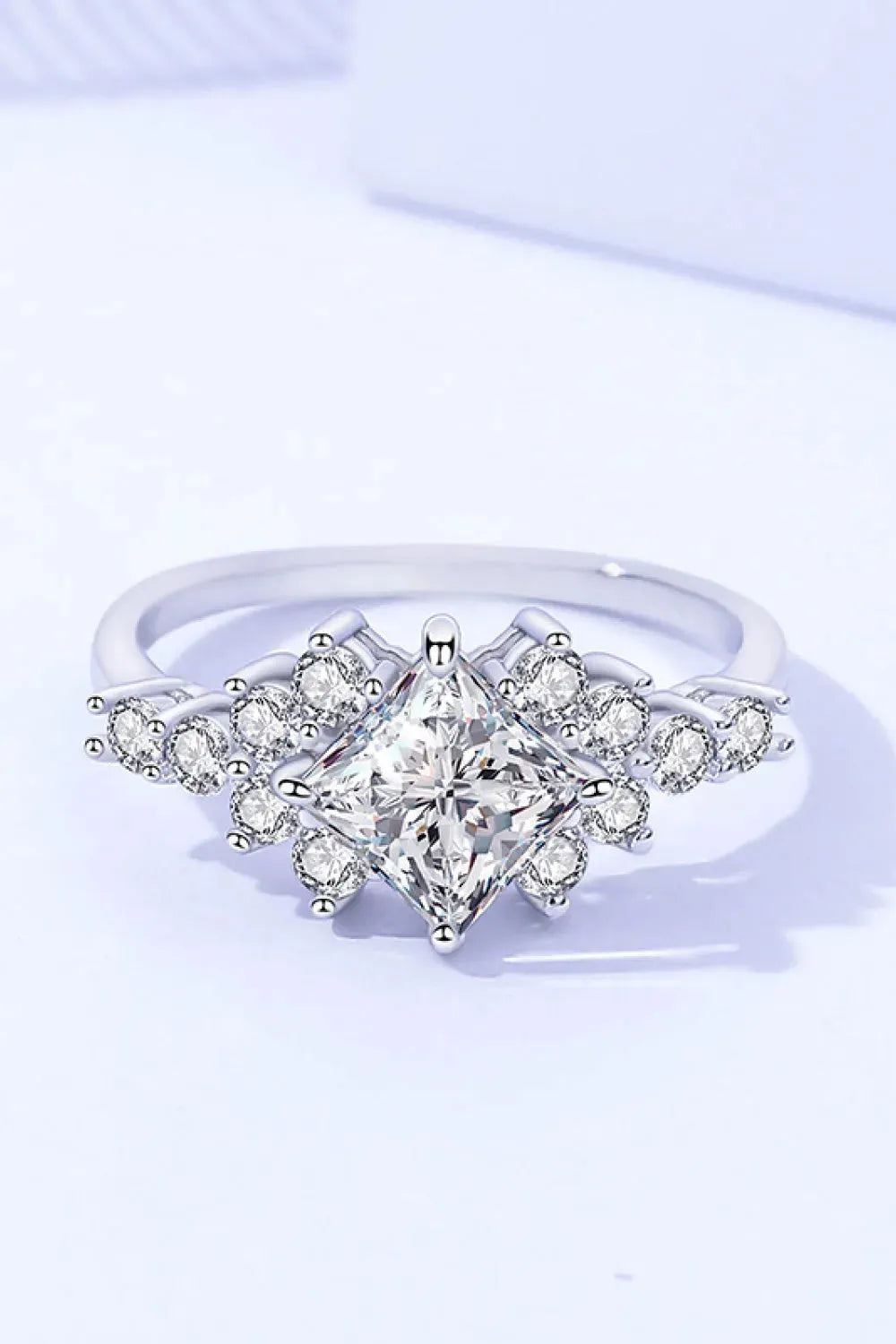 1.38 Carat Moissanite Ring Moissanite - Tophatter Daily Deals