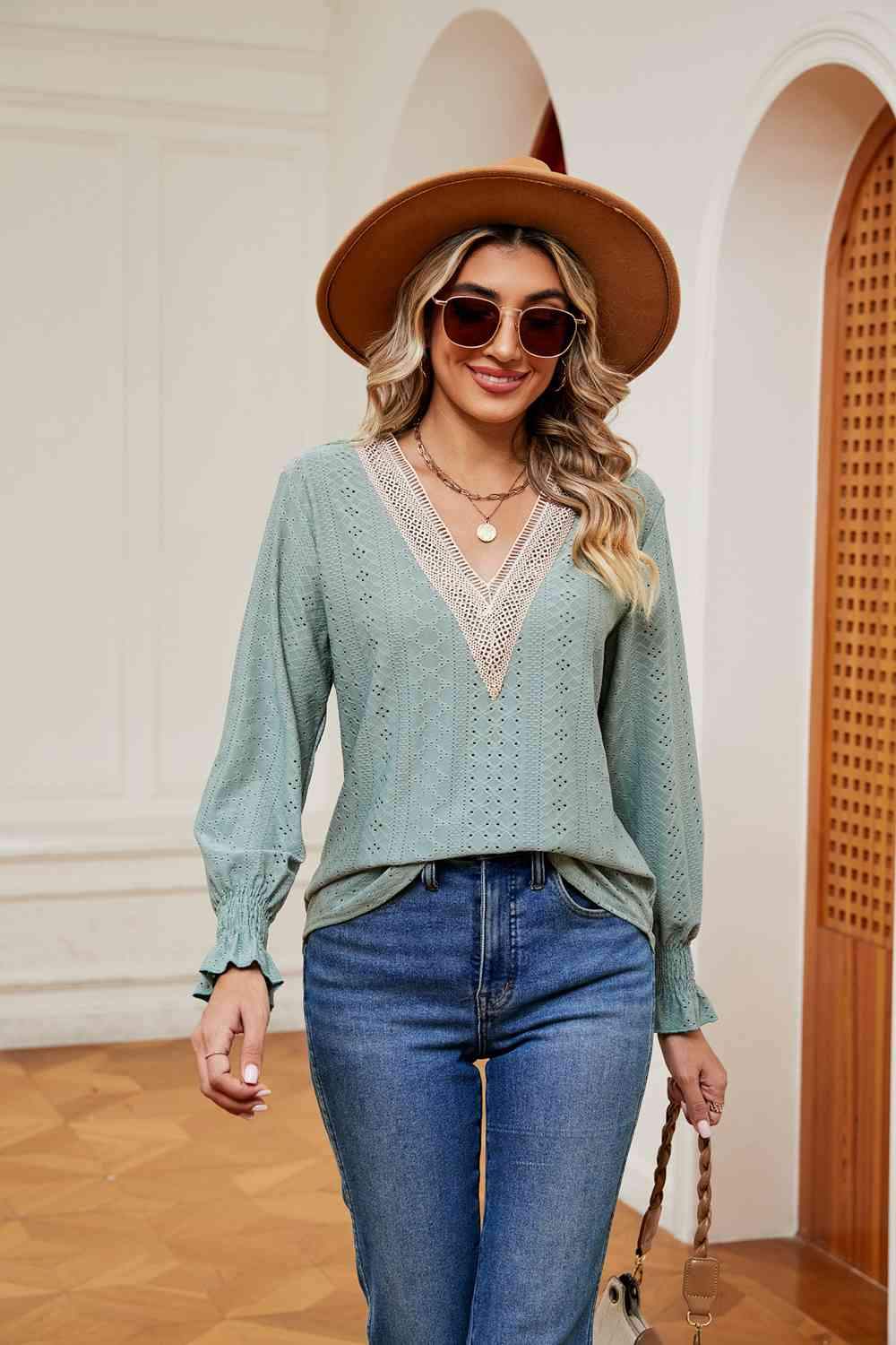 Contrast Flounce Sleeve Blouse Blouses - Tophatter Daily Deals