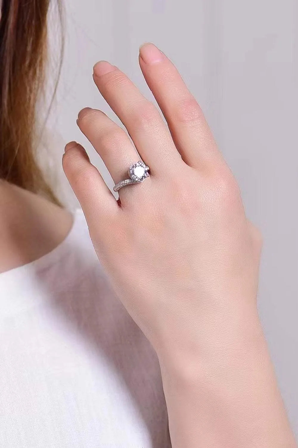 Keep Your Eyes On Me 3 Carat Moissanite Ring Moissanite - Tophatter Daily Deals