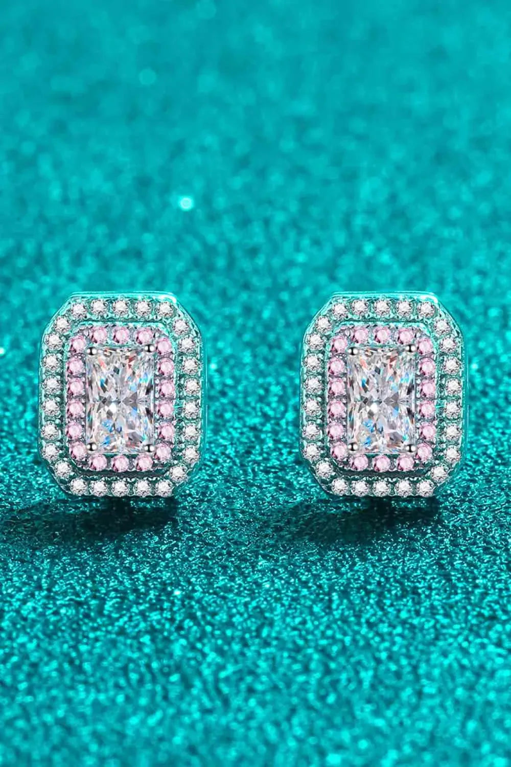 1 Carat Moissanite and Zircon Contrast Geometric Stud Earrings Moissanite - Tophatter Daily Deals