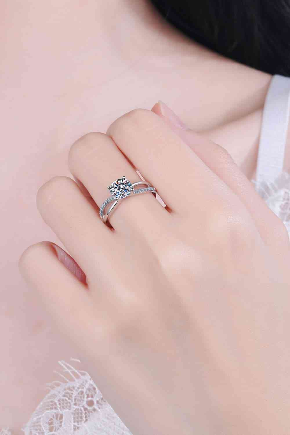 1 Carat Moissanite Crisscross Split Shank Ring Moissanite - Tophatter Daily Deals