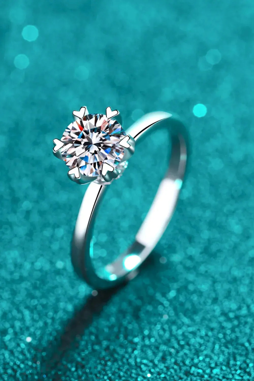Pleasant Surprise 925 Sterling Silver 1 Carat Moissanite Ring Moissanite - Tophatter Daily Deals