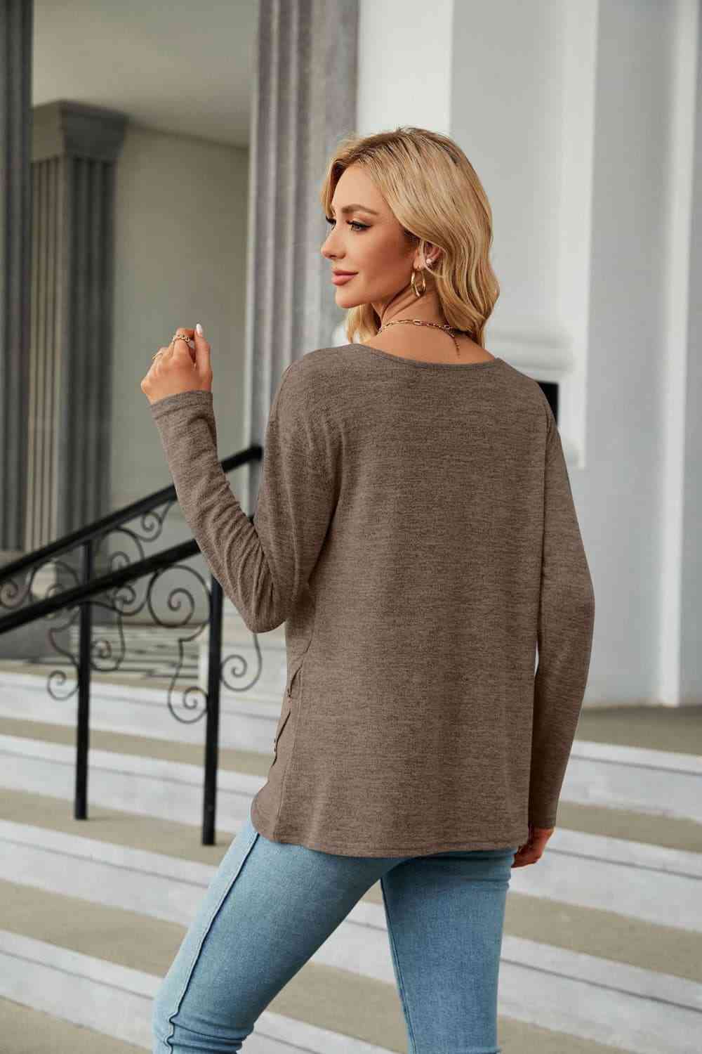 Round Neck Long Sleeve T-Shirt Women's T-Shirts - Tophatter Daily Deals