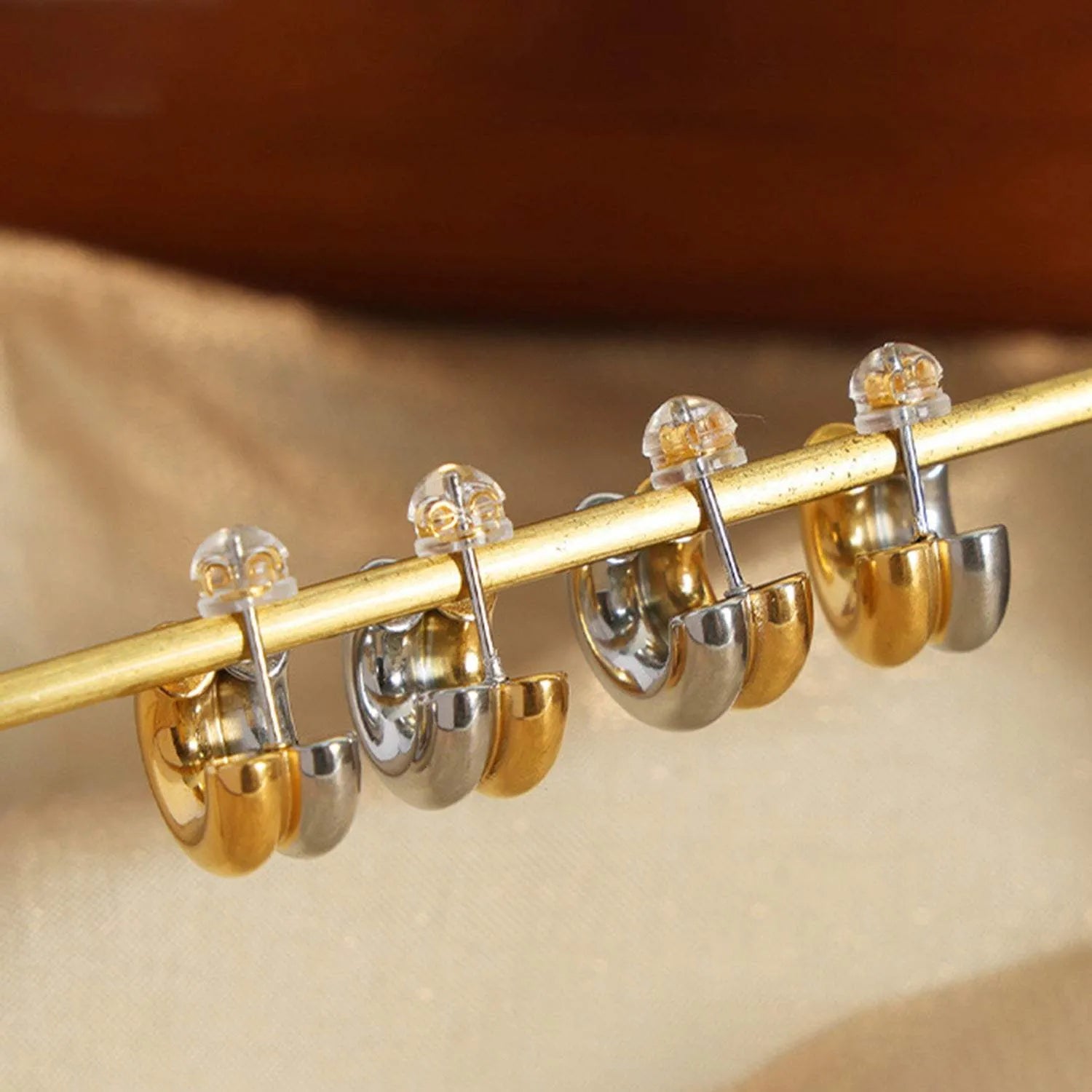 18K Gold-Plated C-Hoop Earrings Earrings - Tophatter Daily Deals