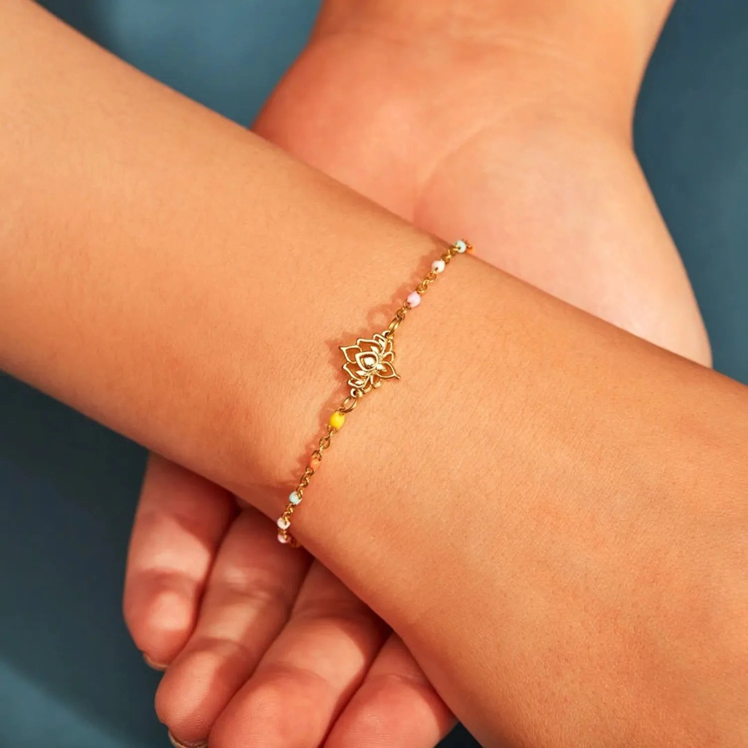 Lotus Shape 18K Gold-Plated Bead Bracelet Bracelets - Tophatter Daily Deals