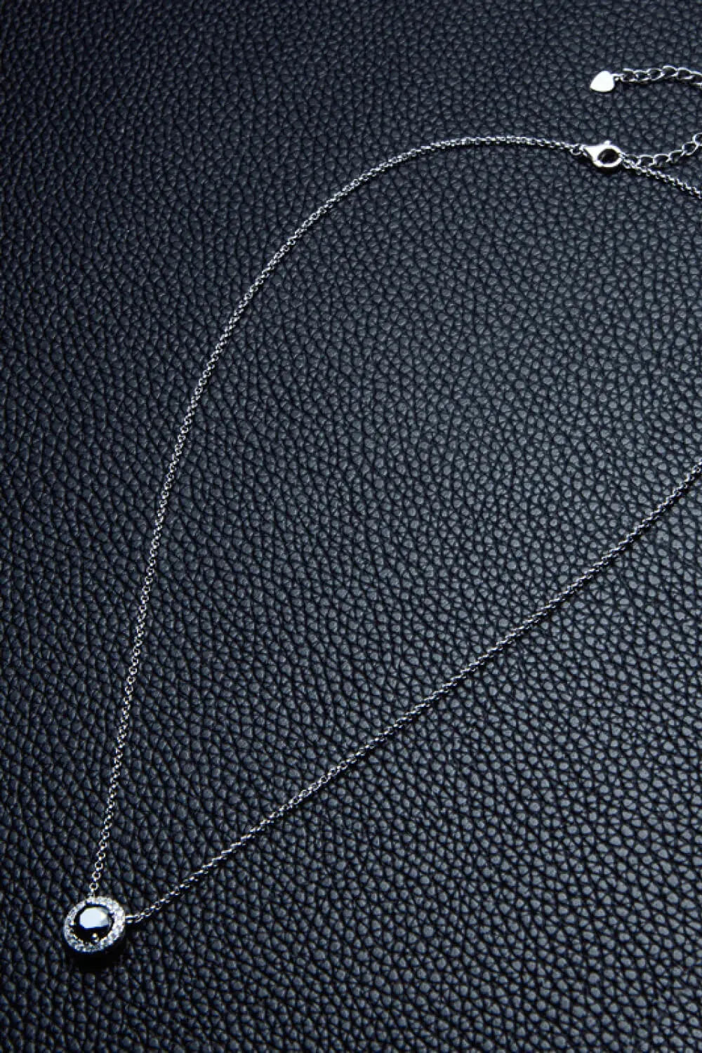 Two-Tone 1 Carat Moissanite Round Pendant Necklace Moissanite - Tophatter Daily Deals