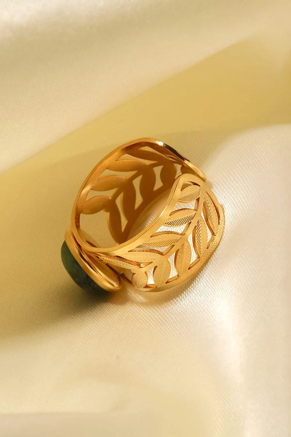 18k Gold Plated Malachite Leaf Ring Rings - Tophatter Daily Deals