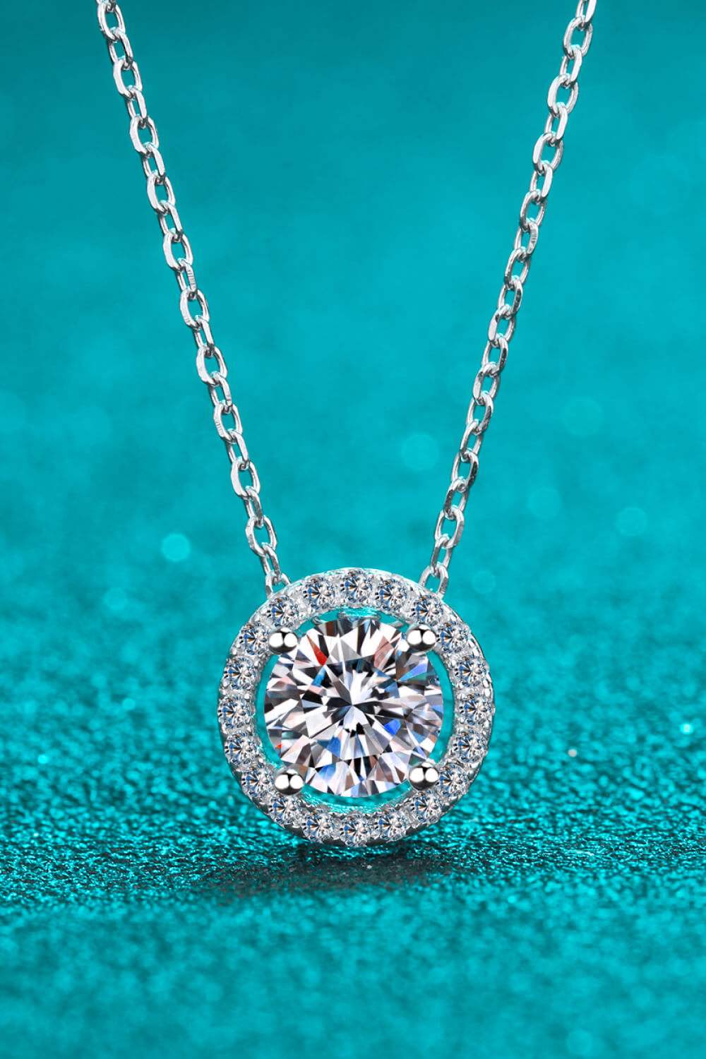 1 Carat Moissanite Round Pendant Chain Necklace Moissanite - Tophatter Daily Deals