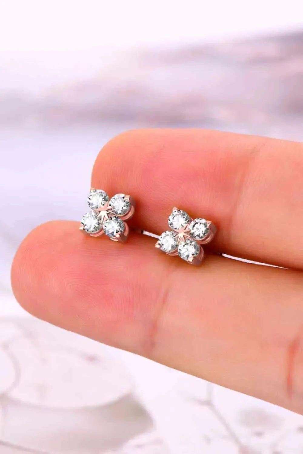 Moissanite 925 Sterling Silver Four-Leaf Clover Shape Earrings Moissanite - Tophatter Daily Deals