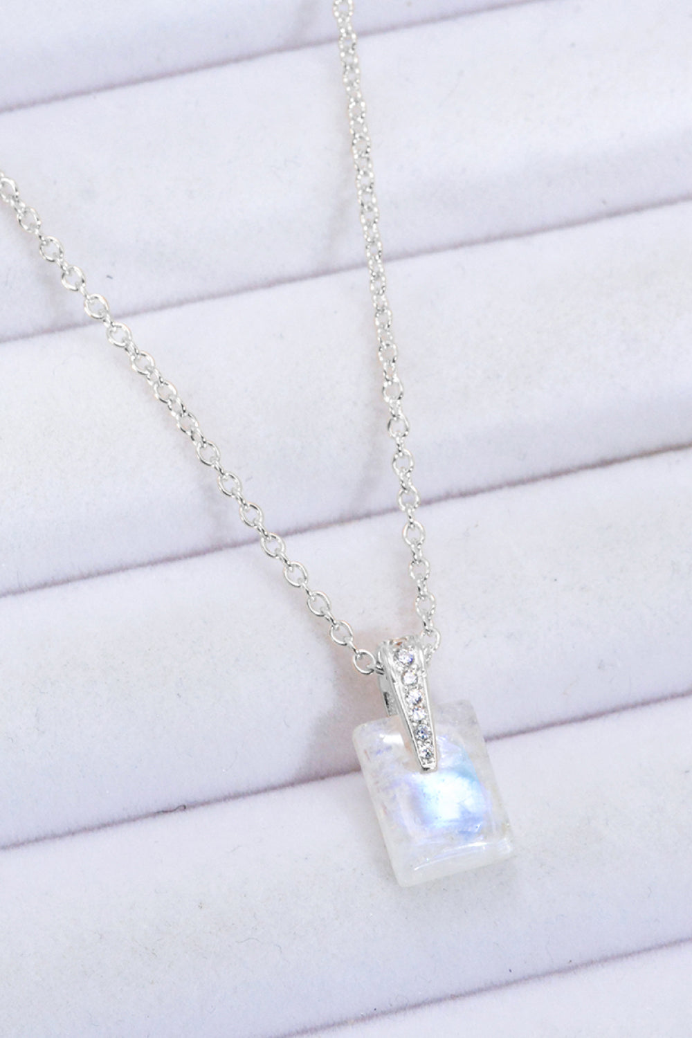 925 Sterling Silver Natural Moonstone Pendant Necklace Silver One Size Moonstone - Tophatter Daily Deals