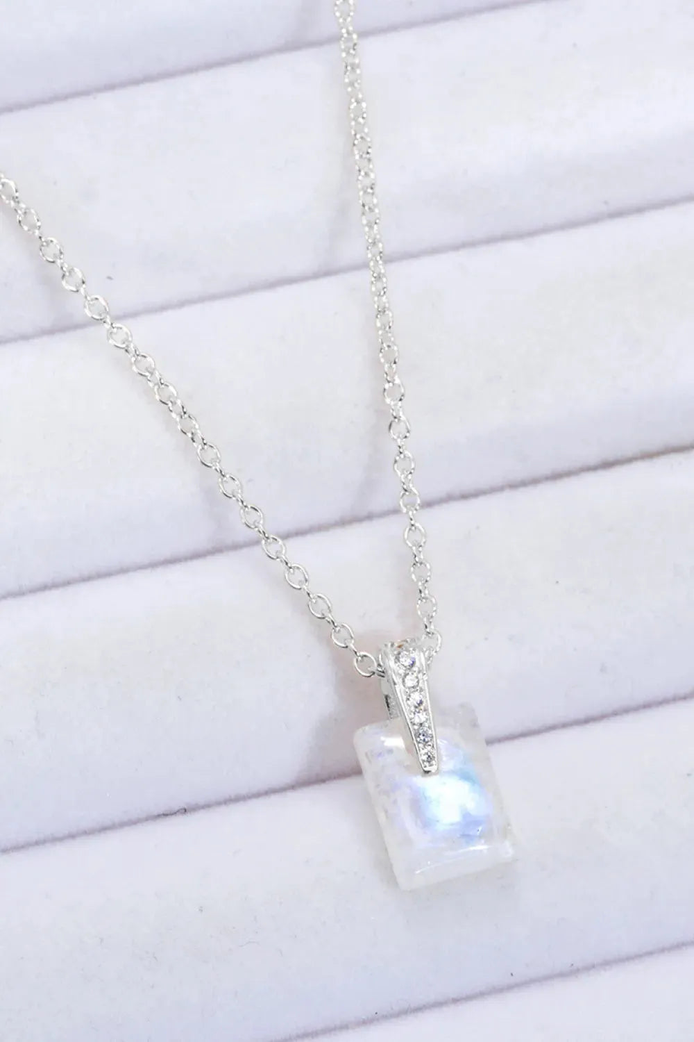 925 Sterling Silver Natural Moonstone Pendant Necklace Silver One Size Moonstone - Tophatter Daily Deals