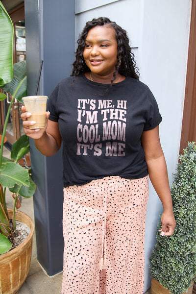 Simply Love Full Size IT'S ME,HI I'M THE COOL MOM IT'S ME Round Neck T-Shirt Women's T-Shirts - Tophatter Daily Deals