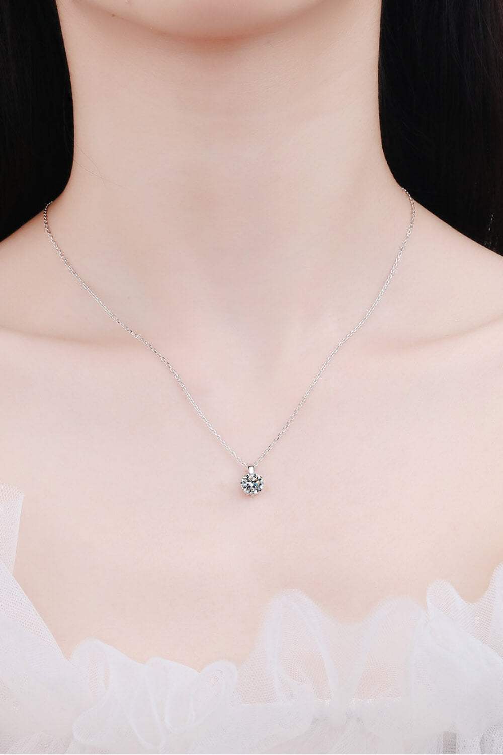 Minimalist 925 Sterling Silver Moissanite Pendant Necklace Moissanite - Tophatter Daily Deals