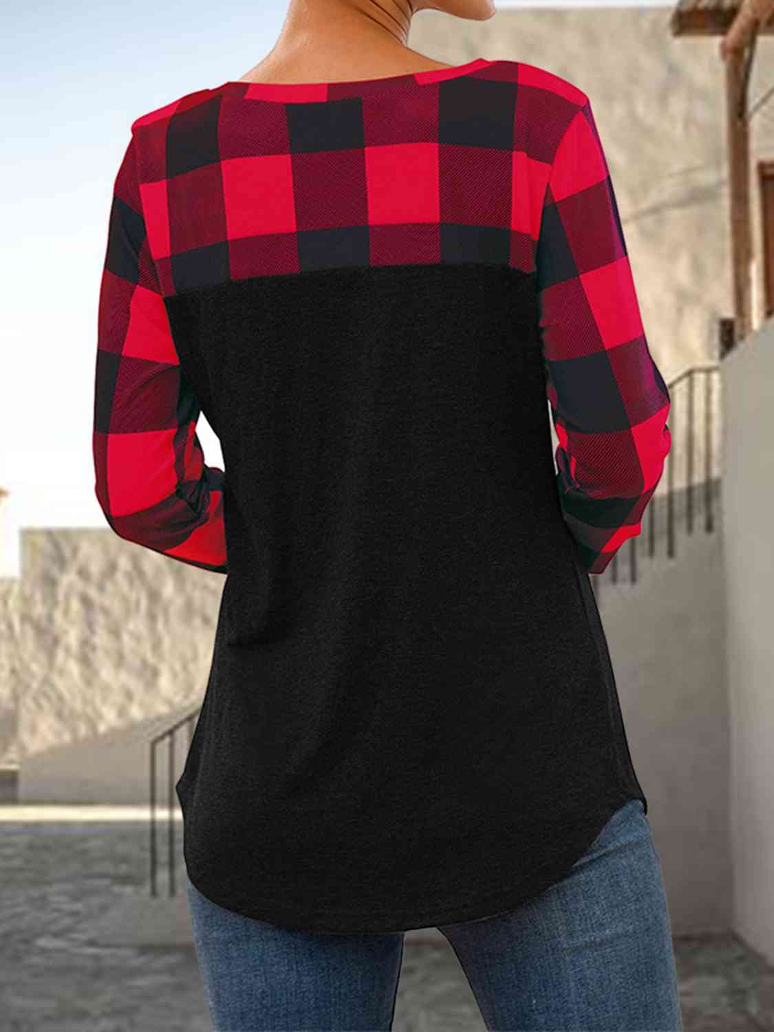 Plaid Round Neck Long Sleeve T-Shirt Women's T-Shirts - Tophatter Daily Deals