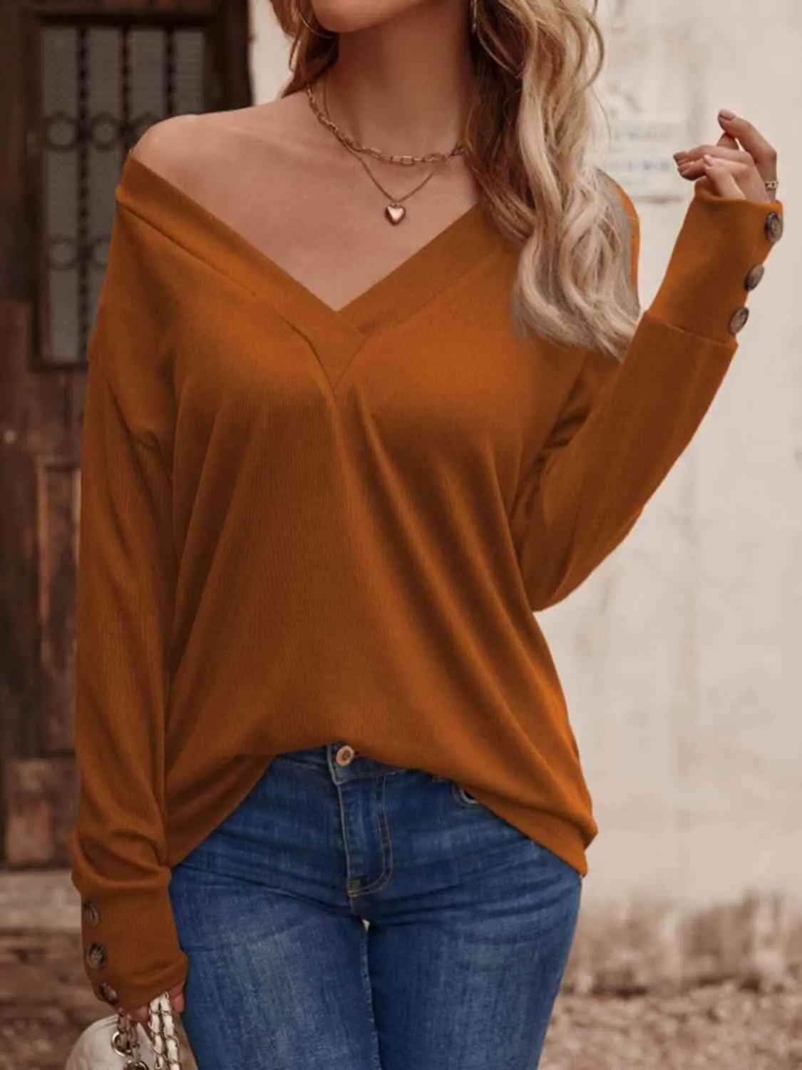V-Neck Long Sleeve Top Women's T-Shirts - Tophatter Daily Deals