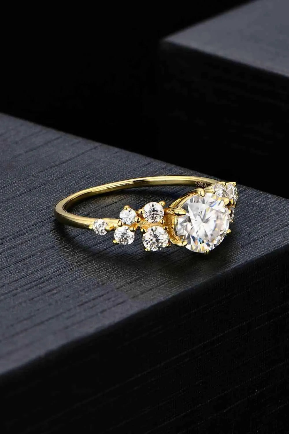 1 Carat Moissanite 925 Sterling Silver Ring Moissanite - Tophatter Daily Deals