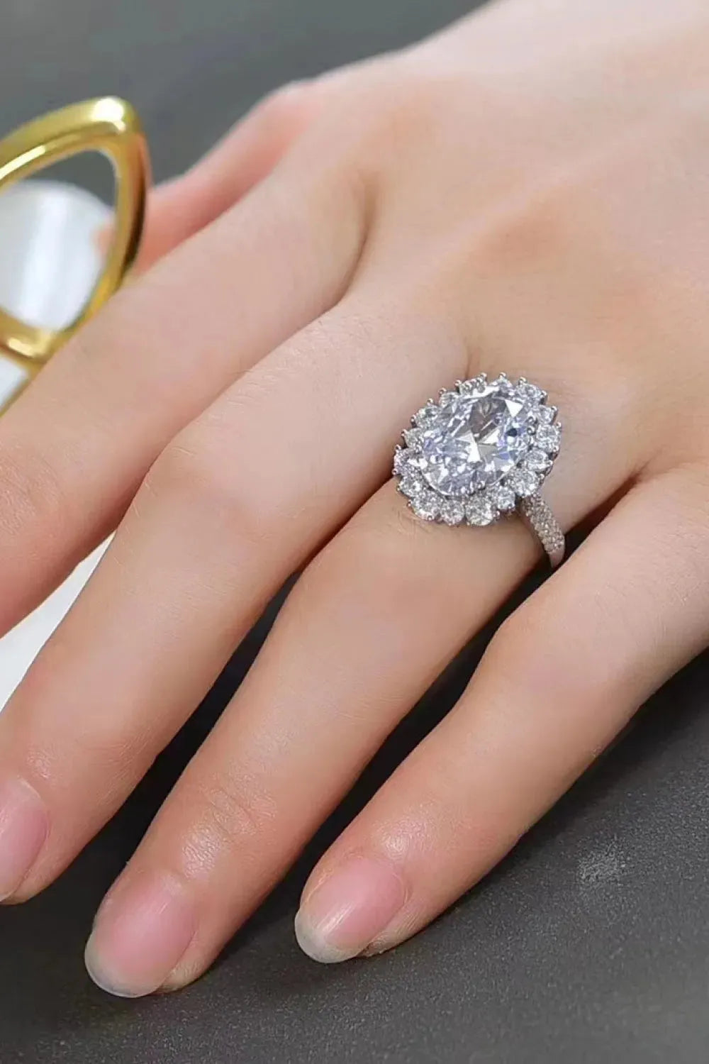 8 Carat Oval Moissanite Ring Moissanite - Tophatter Daily Deals