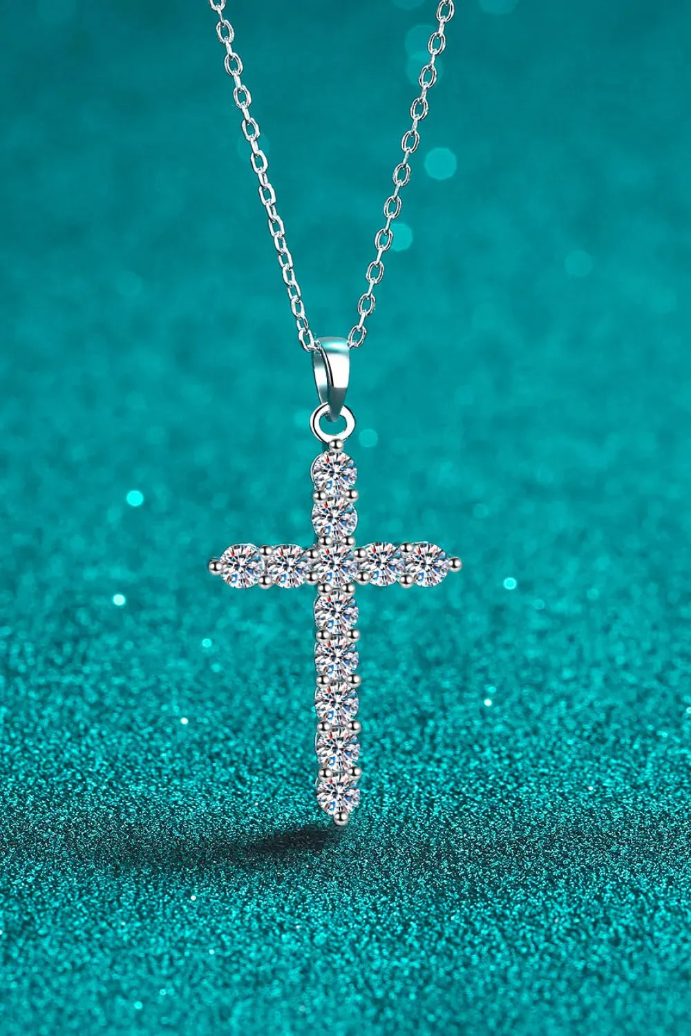 Moissanite Cross Pendant Chain Necklace Moissanite - Tophatter Daily Deals