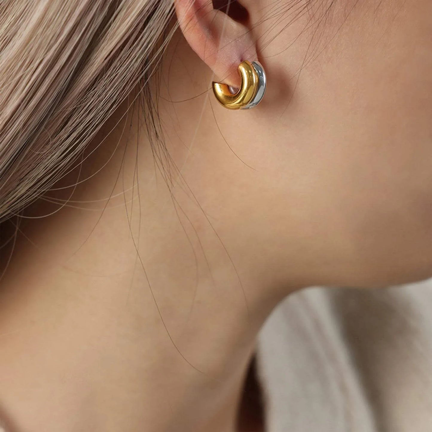 18K Gold-Plated C-Hoop Earrings Earrings - Tophatter Daily Deals